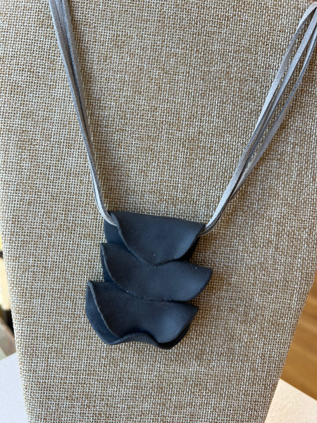 Lynne Tan - Porcelain Necklace - 3 Folds - Grey