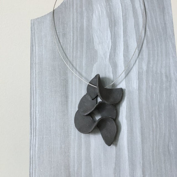 Lynne Tan - Porcelain Wire Necklace - 3S Charcoal Gray